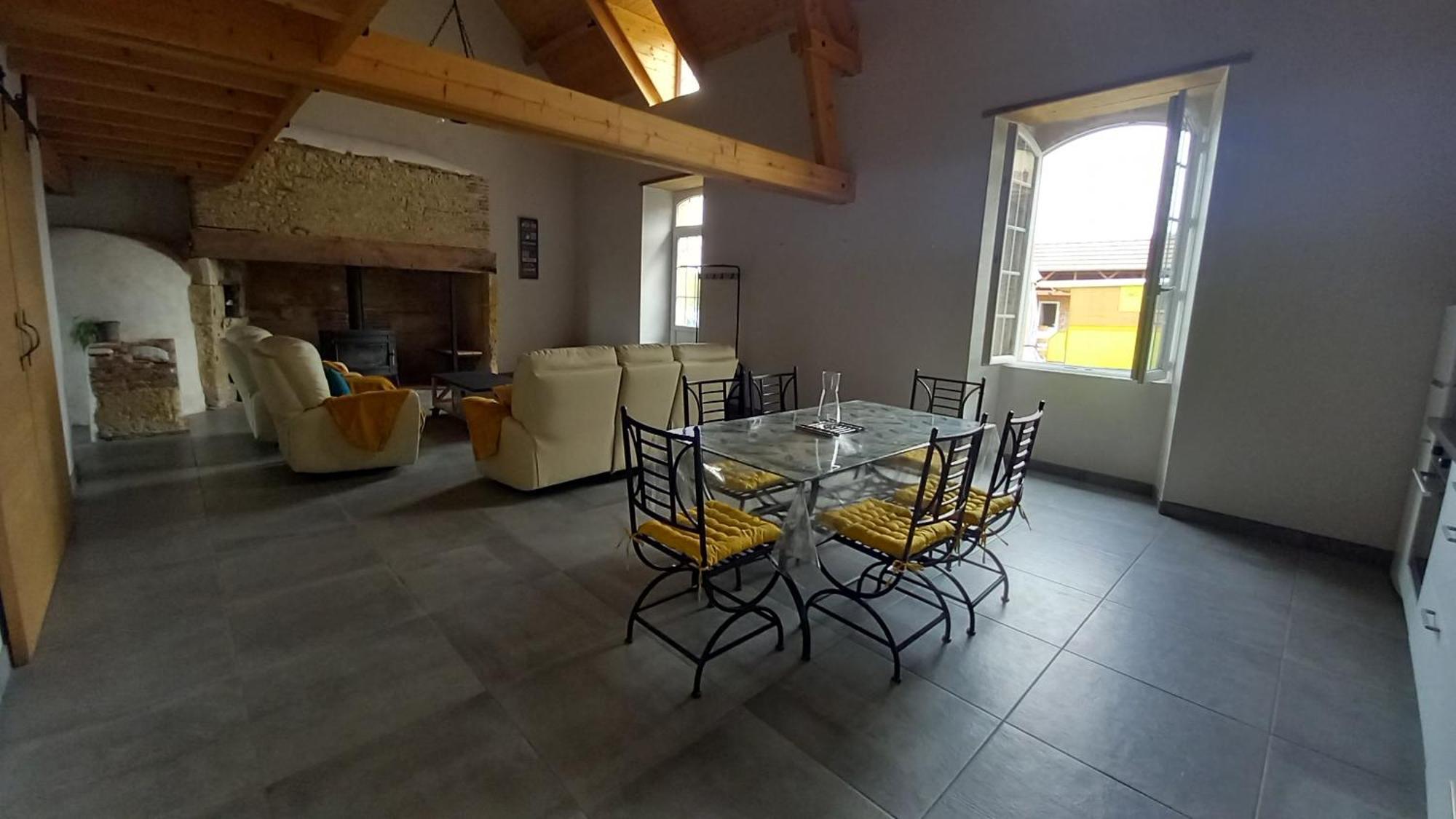 Gite A La Ferme Bassillon-Vauze Exterior photo