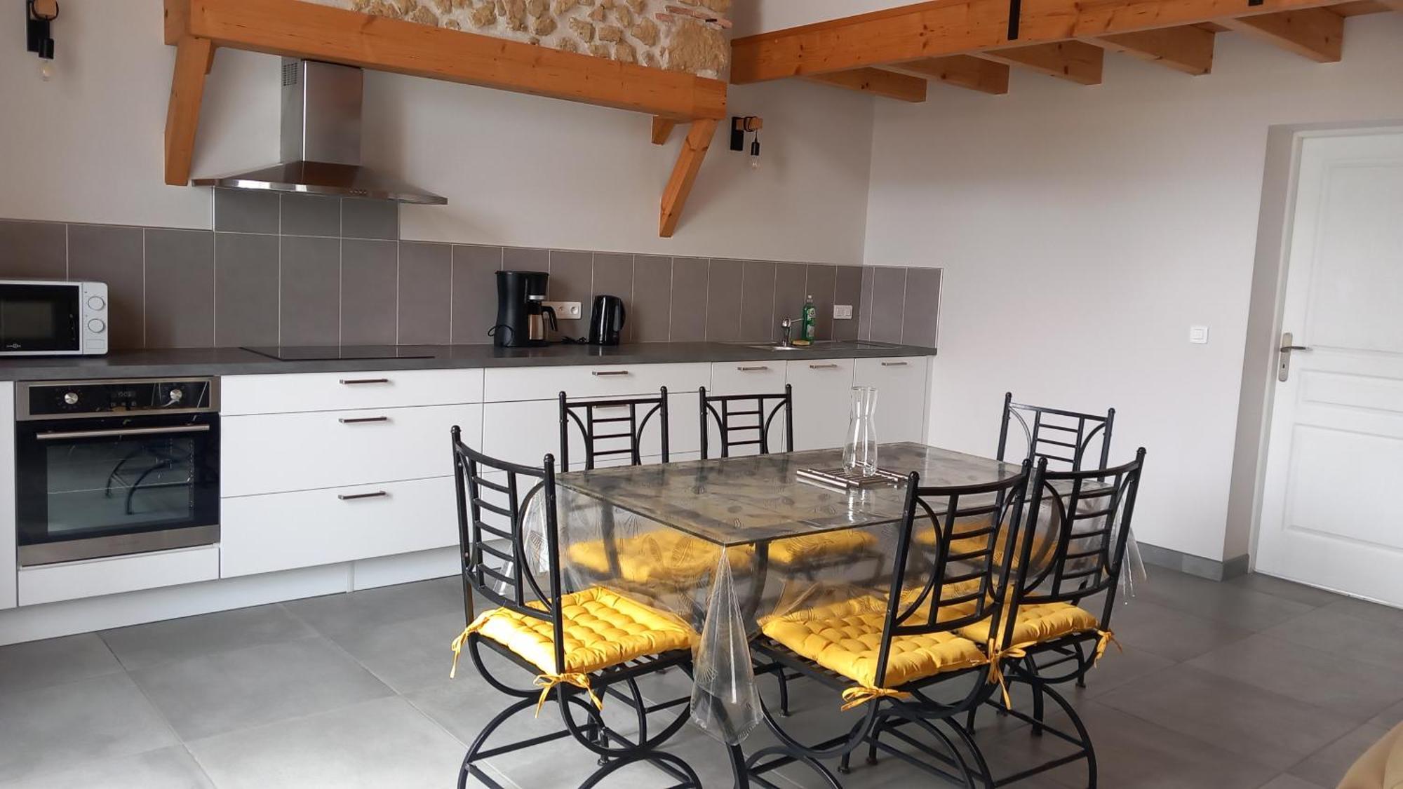 Gite A La Ferme Bassillon-Vauze Exterior photo